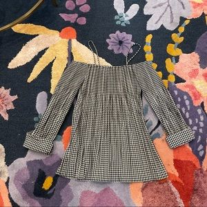 NWOT Zara Off the shoulder crinkle too